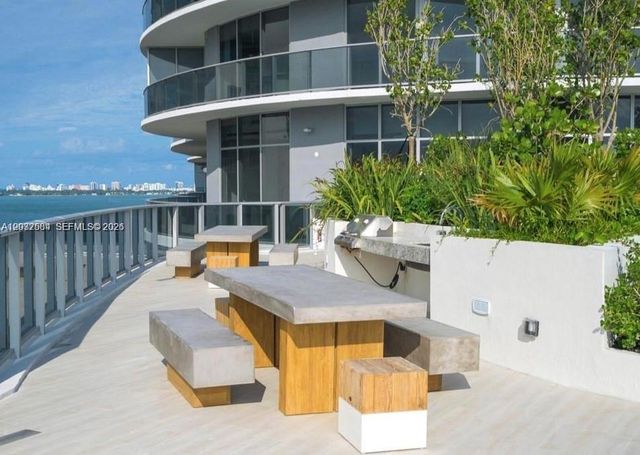 488 NE 18th Street 800, Miami, FL 33132