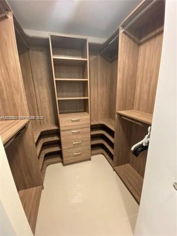 488 NE 18th Street 800, Miami, FL 33132