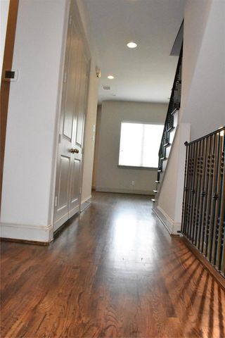 2922 Leeland Street, Houston, TX 77003