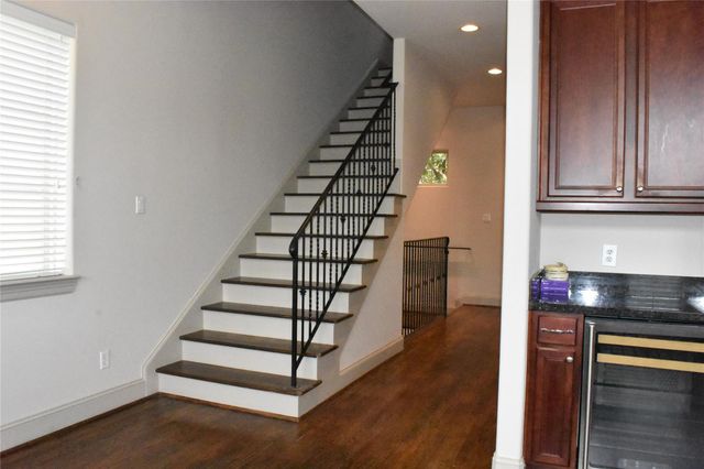 2922 Leeland Street, Houston, TX 77003