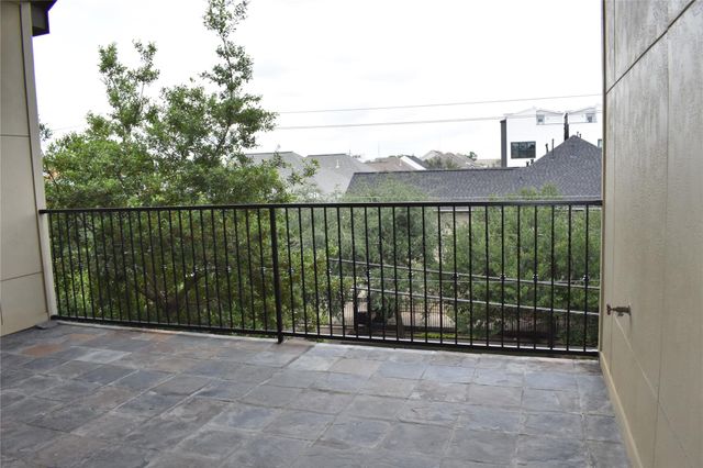 2922 Leeland Street, Houston, TX 77003