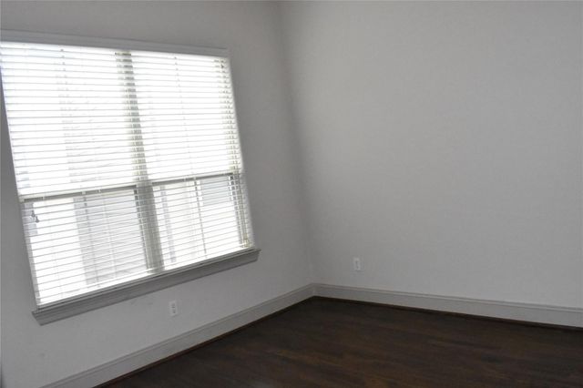 2922 Leeland Street, Houston, TX 77003