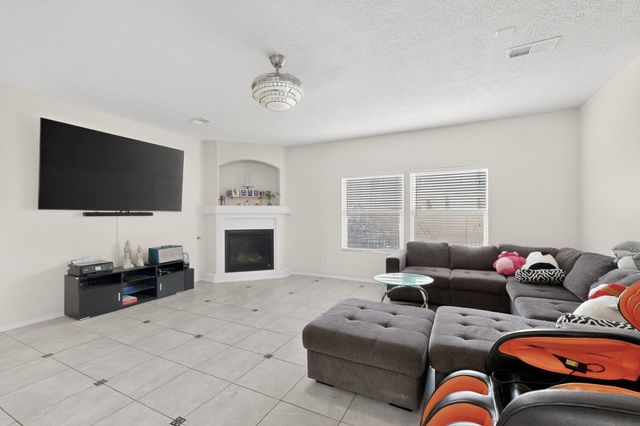 1940 Black Gold Street SE, Albuquerque, NM 87123