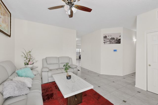 1940 Black Gold Street SE, Albuquerque, NM 87123