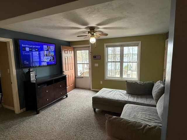 18 A St, Wrentham, MA 02093