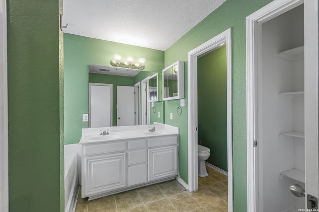 6050 Lakefront, San Antonio, TX 78222