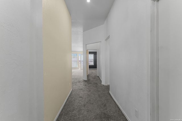 6050 Lakefront, San Antonio, TX 78222