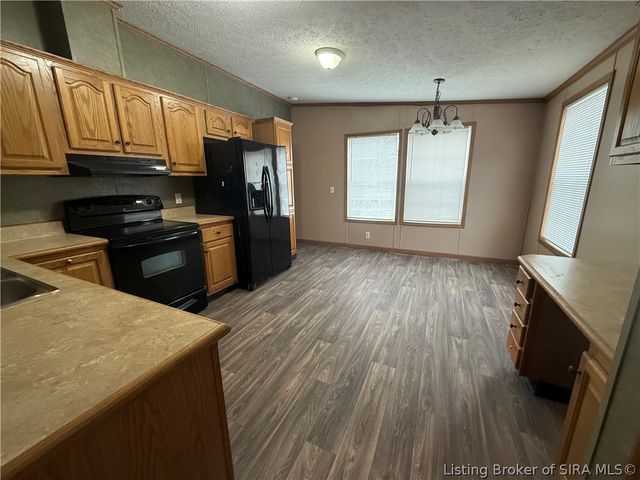 215 Miller Avenue, Sellersburg, IN 47172