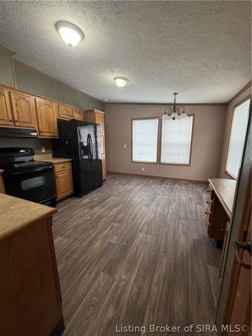 215 Miller Avenue, Sellersburg, IN 47172