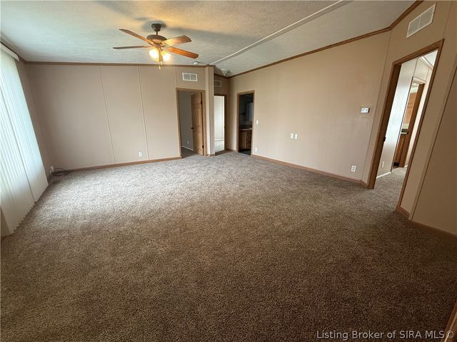 215 Miller Avenue, Sellersburg, IN 47172