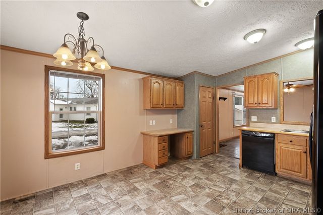 215 Miller Avenue, Sellersburg, IN 47172