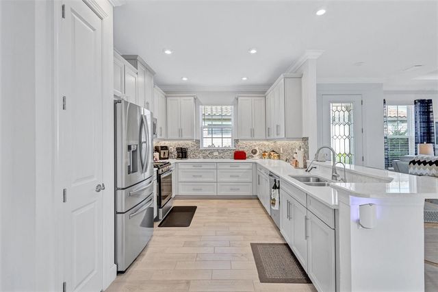 4727 MOTTA COURT, Bradenton, FL 34211