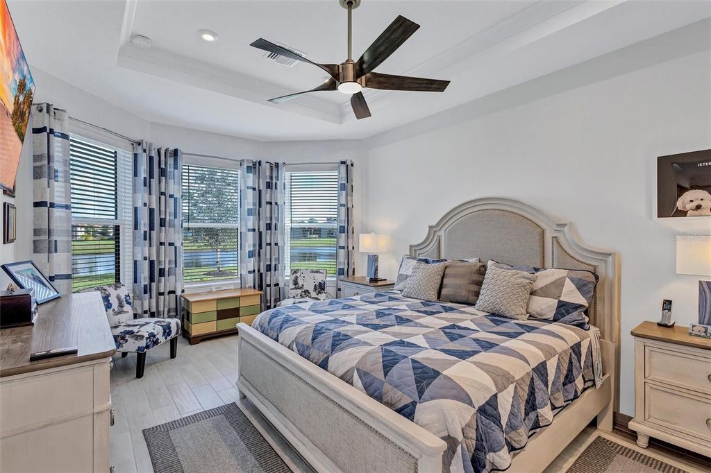 Image 25 of property listing at 4727 MOTTA COURT, Bradenton, FL 34211