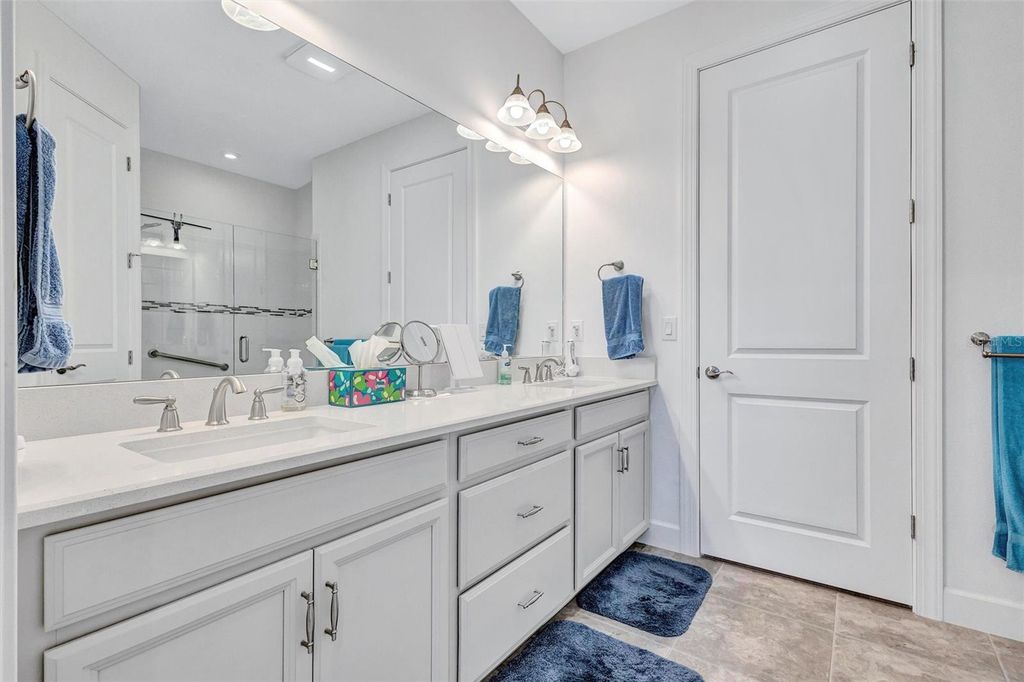 Image 30 of property listing at 4727 MOTTA COURT, Bradenton, FL 34211