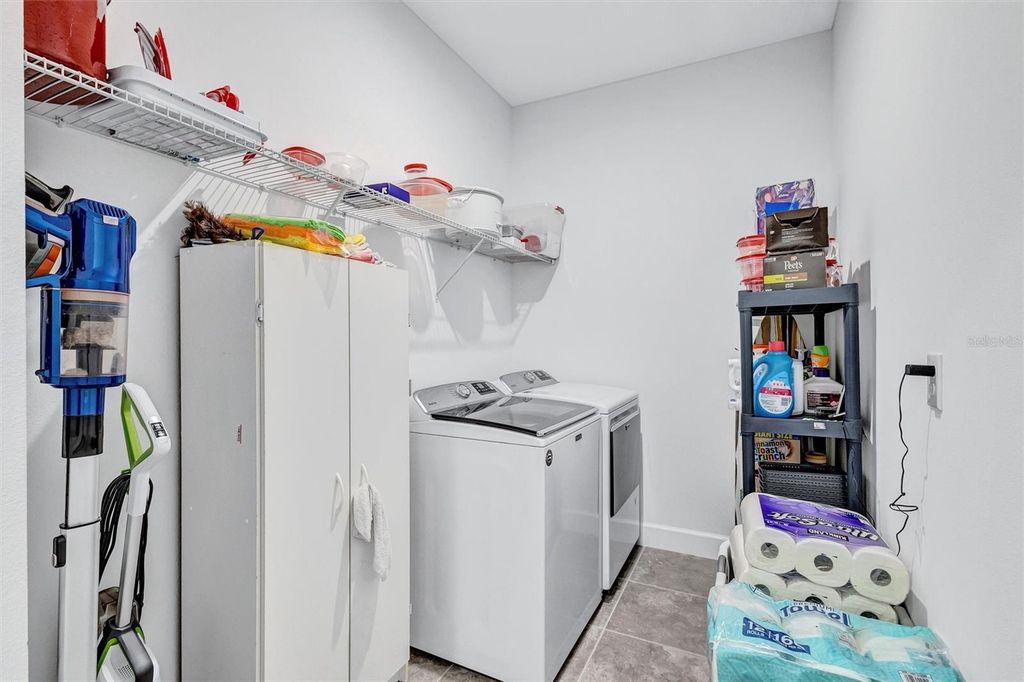 Image 41 of property listing at 4727 MOTTA COURT, Bradenton, FL 34211