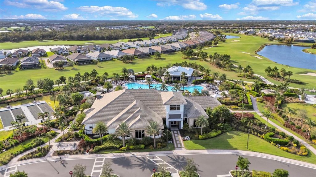 Image 58 of property listing at 4727 MOTTA COURT, Bradenton, FL 34211