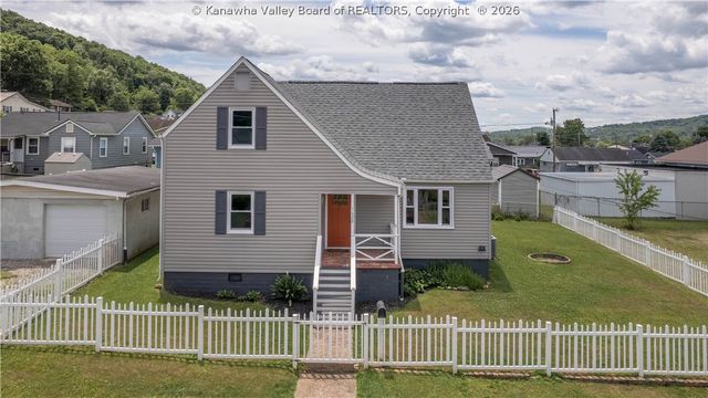 1628 16th Street, Nitro, WV 25143