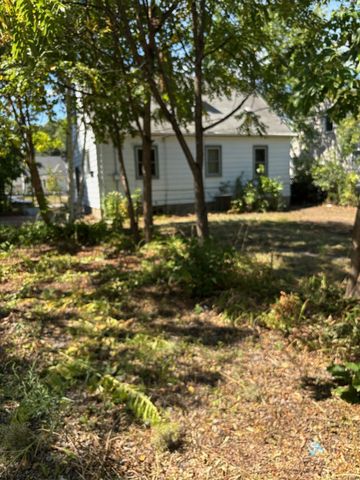 4826 Fremont Avenue N, Minneapolis, MN 55430