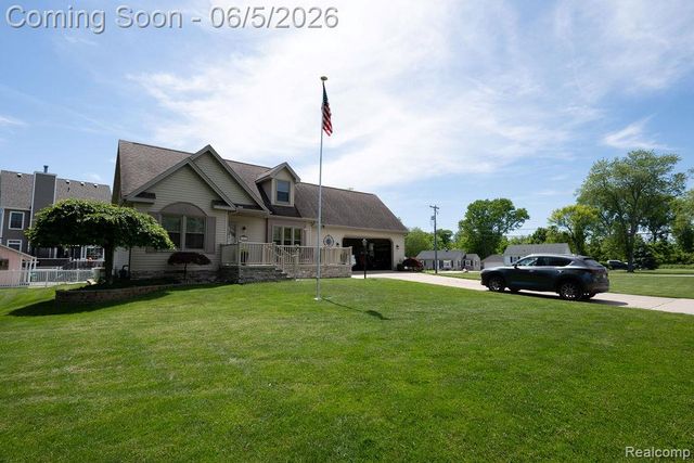 6321 Avenue B, La Salle Township, MI 48145