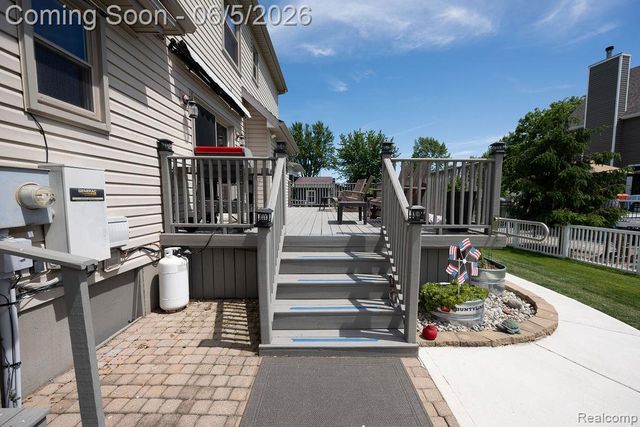6321 Avenue B, La Salle Township, MI 48145