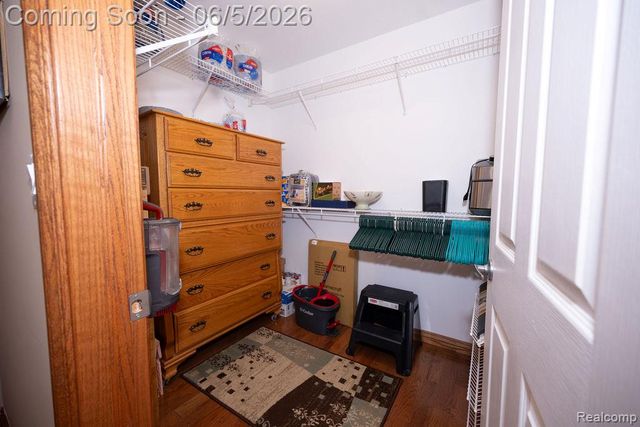 6321 Avenue B, La Salle Township, MI 48145