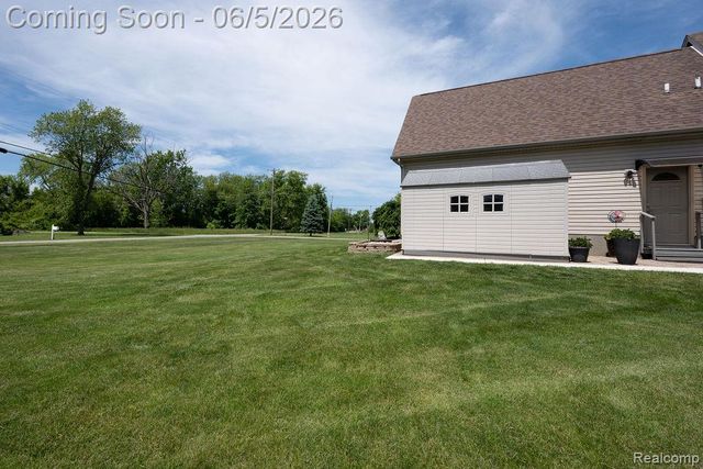 6321 Avenue B, La Salle Township, MI 48145