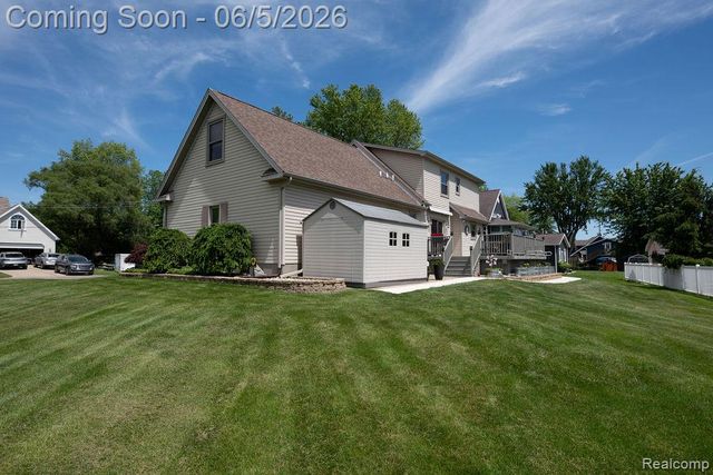 6321 Avenue B, La Salle Township, MI 48145