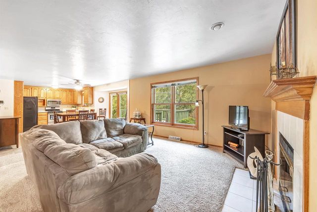 1213 DANENA DRIVE, De Pere, WI 54115