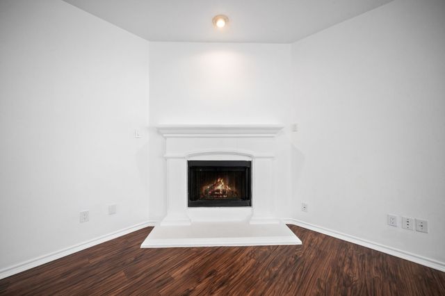 705 Crownpoint Lane, Arlington, TX 76002