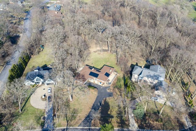 435 Forest Trail, Oak Brook, IL 60523