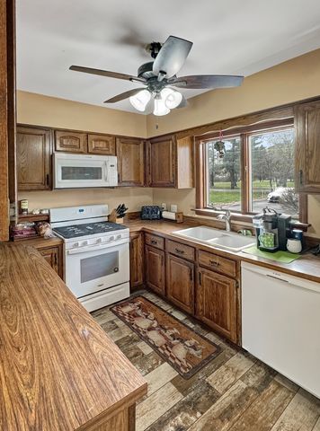 435 Forest Trail, Oak Brook, IL 60523