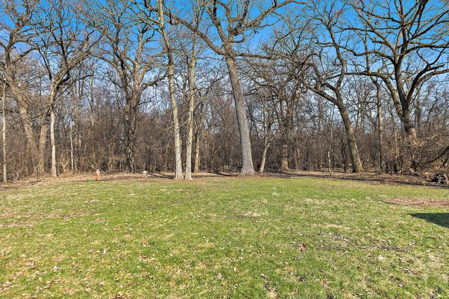 435 Forest Trail, Oak Brook, IL 60523
