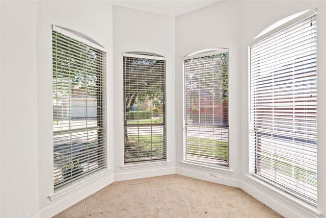 381 Arbor Lane, Euless, TX 76039