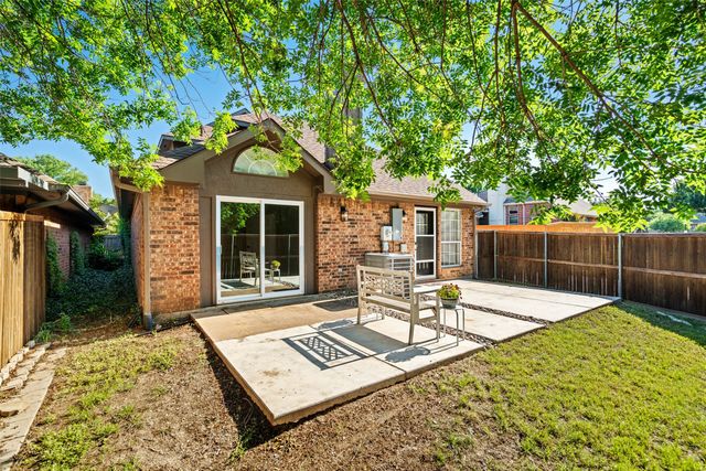 381 Arbor Lane, Euless, TX 76039