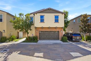 30425 Village Knoll Drive, Menifee, CA 92584