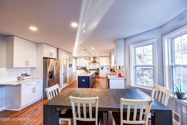 1070 Rudder Avenue, Manahawkin, NJ 08050