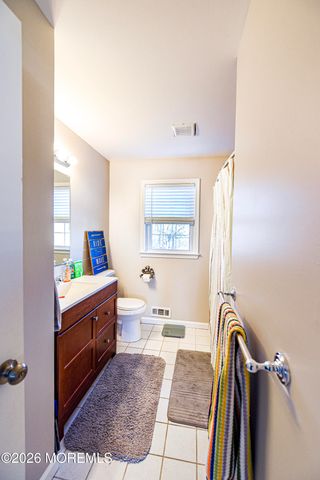 1070 Rudder Avenue, Manahawkin, NJ 08050