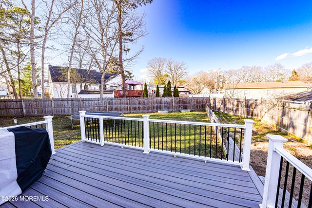 1070 Rudder Avenue, Manahawkin, NJ 08050