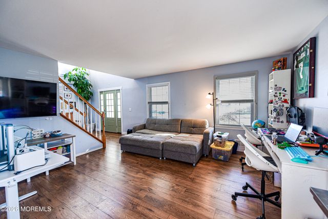 1070 Rudder Avenue, Manahawkin, NJ 08050