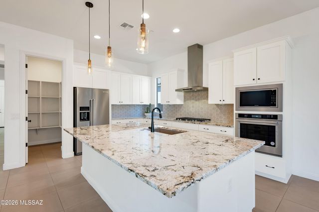 2654 W Plateau Ridge Drive, Tucson, AZ 85742