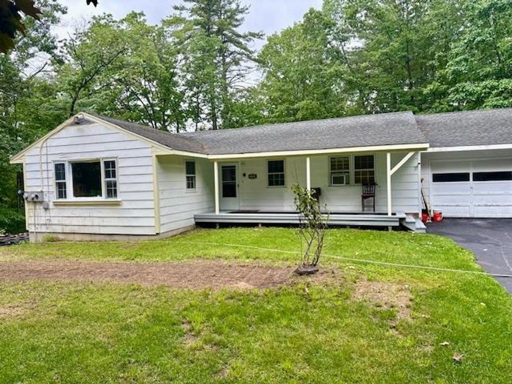 131 Old West Hopkinton Road, Henniker, NH 03242