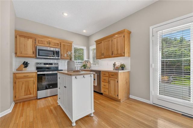 13811 W 153rd Court, Olathe, KS 66062