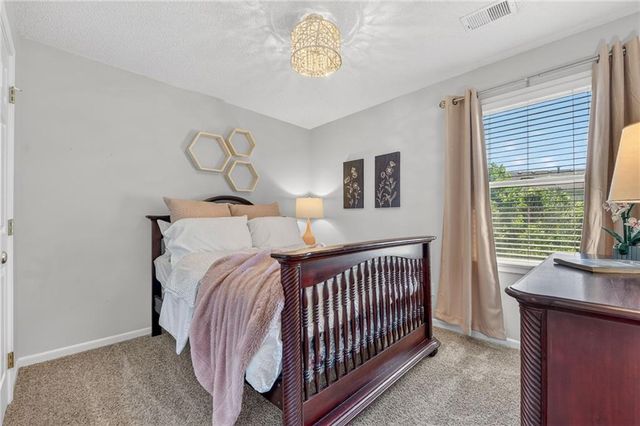 13811 W 153rd Court, Olathe, KS 66062