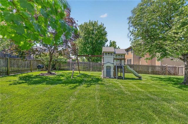 13811 W 153rd Court, Olathe, KS 66062