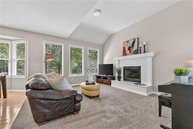 13811 W 153rd Court, Olathe, KS 66062