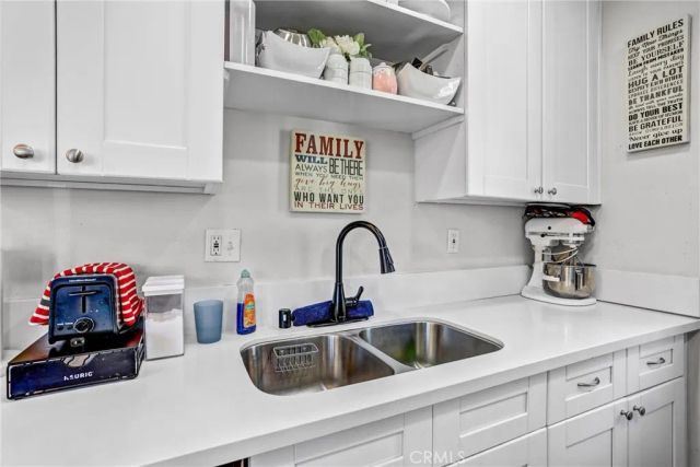 7140 Colwyn, Highland, CA 92346