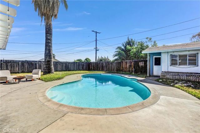 7140 Colwyn, Highland, CA 92346