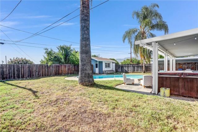 7140 Colwyn, Highland, CA 92346