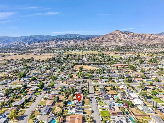 7140 Colwyn, Highland, CA 92346