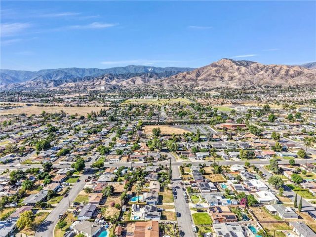 7140 Colwyn, Highland, CA 92346